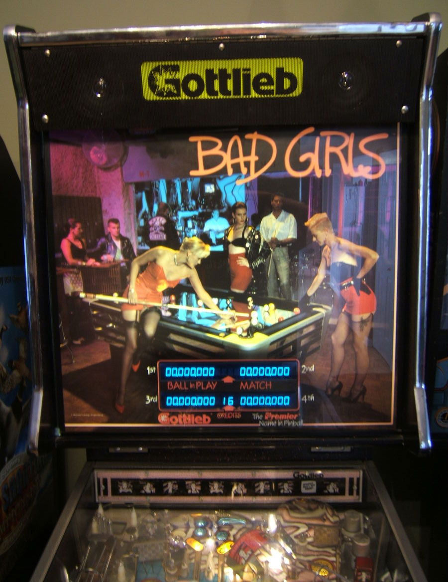 Bad Girls pinball machine