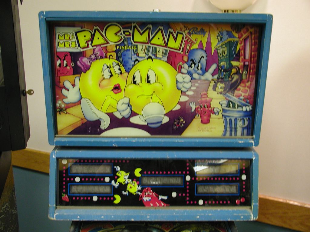 Mr & Mrs Pac-Man pinball machine