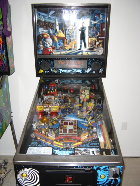 Flipper Twilight Zone (Bally, 1993), l'un des flippers de collection les plus recherchés au monde